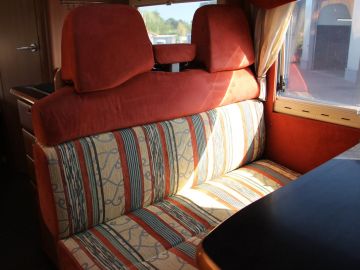 Eura Mobil Contura 652 SB-03 Super Netjes!! | Winter Camper |Half Integraal|Frans Bed|